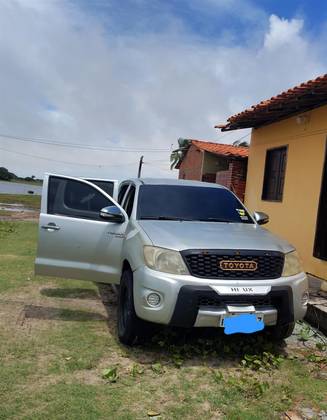 TOYOTA HILUX 2.5 STD 4X4 CD 16V TURBO DIESEL 4P MANUAL TOYOTA HILUX 2.5 STD 4X4 CD 16V TURBO DIESEL 4P MANUAL